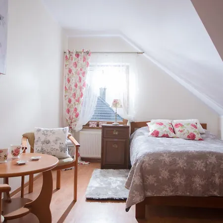 Guest house I -wisienka Rewal